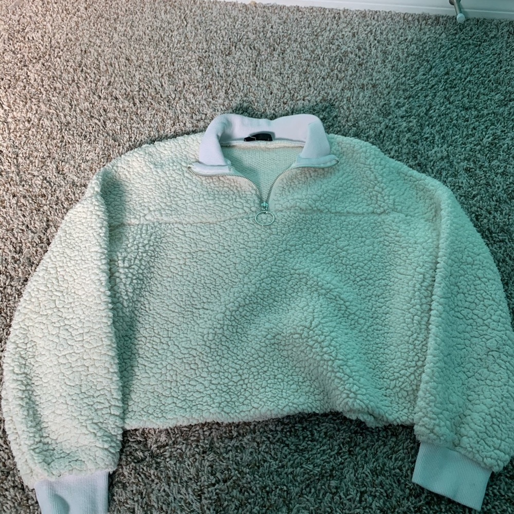 Crop sweater